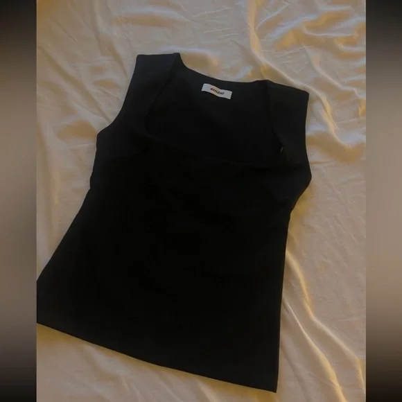 Danielle Guizio Top - Picture 4 of 4